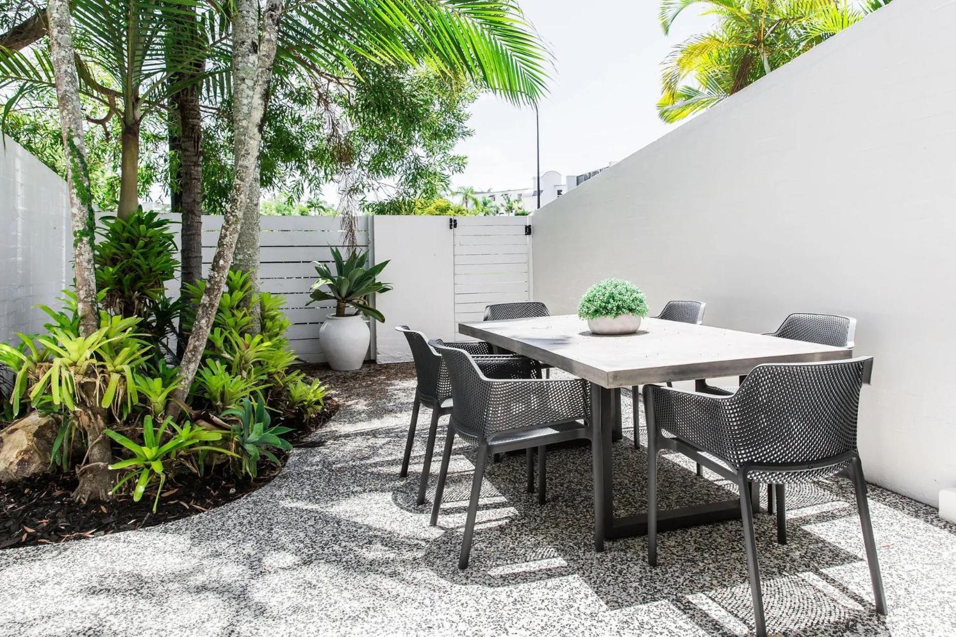 Sunset Sound Apartment